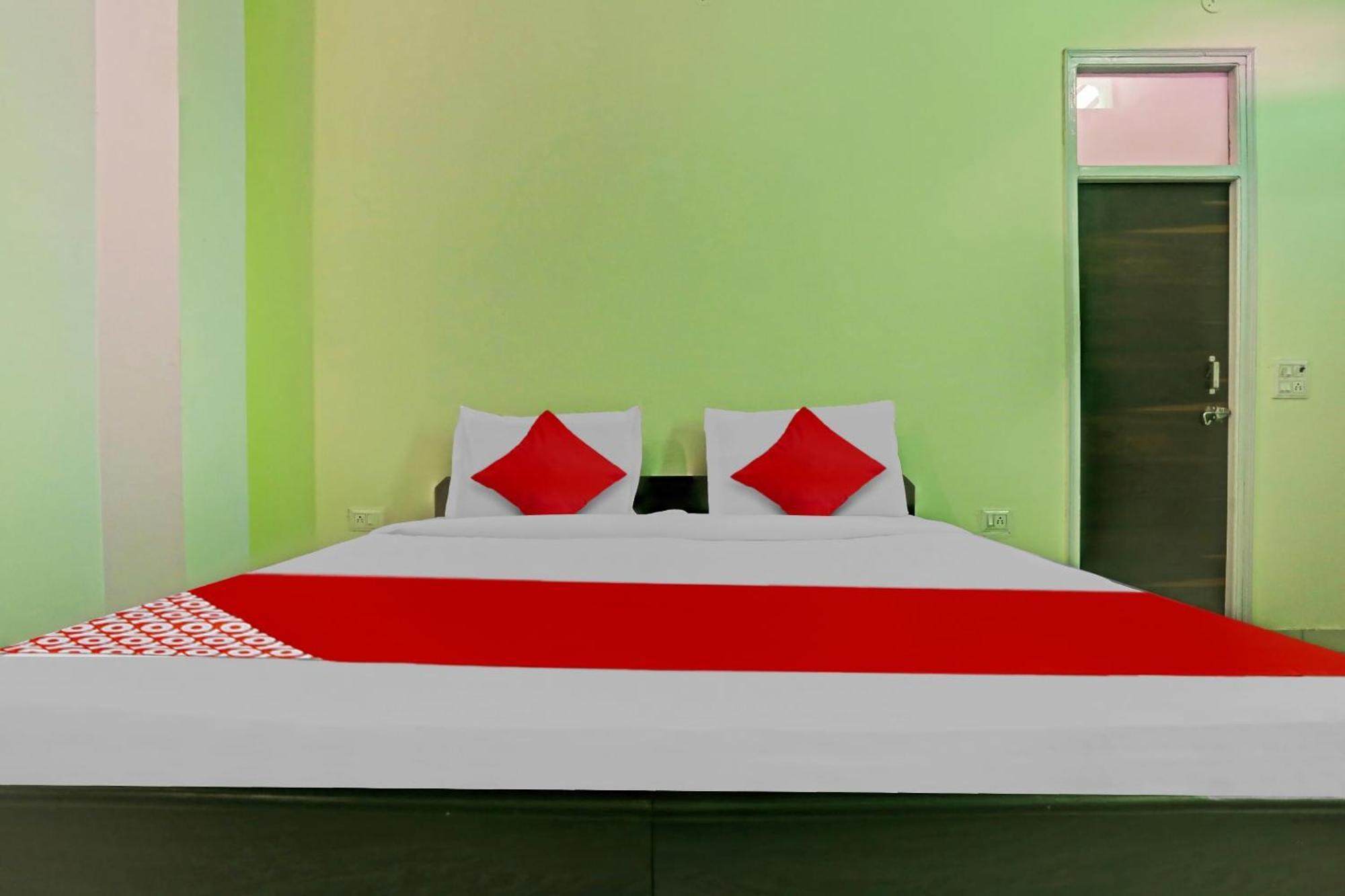 Hotel O Arya Residency Gurgaon Eksteriør billede